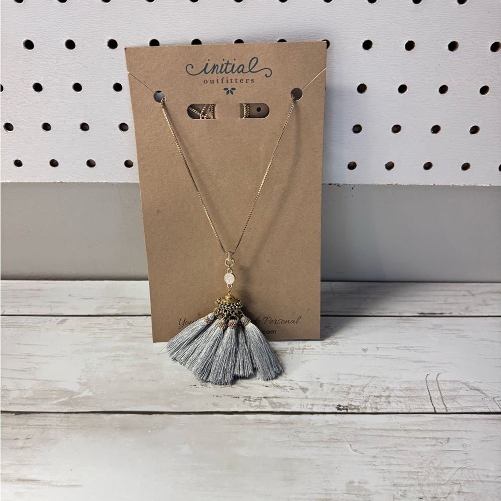 Initial Outfitters gray tassel necklace